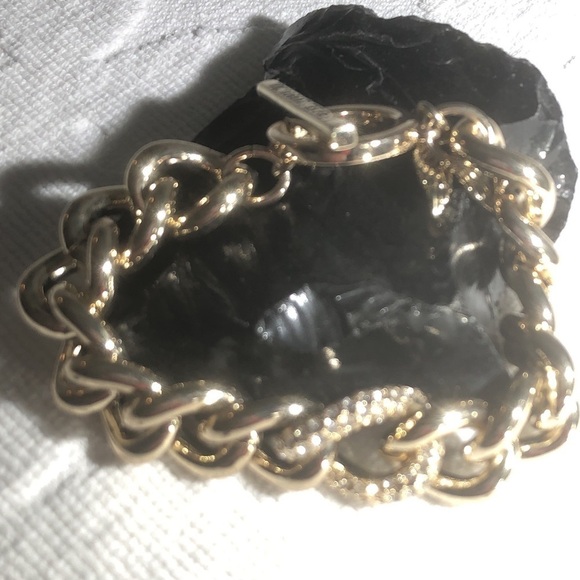 ✨host PICK✨ VICTORIA’ SECRET heavy gold tone chain bracelet - Picture 2 of 5